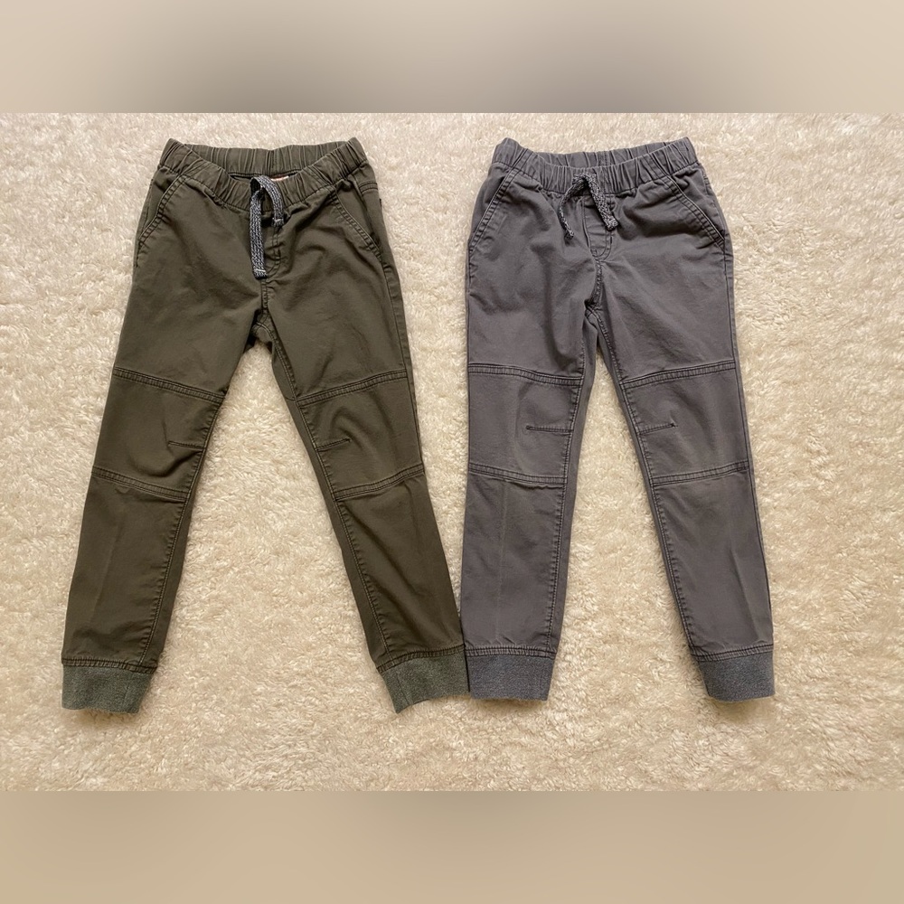 2 pairs Cat & Jack joggers, size 5T